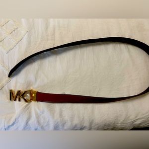 Michael Kors Women’s 25mm Reversible Leather Logo Belt